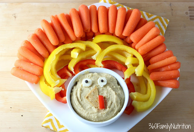 A vegetable Thanksgiving platter in shape of a turkey